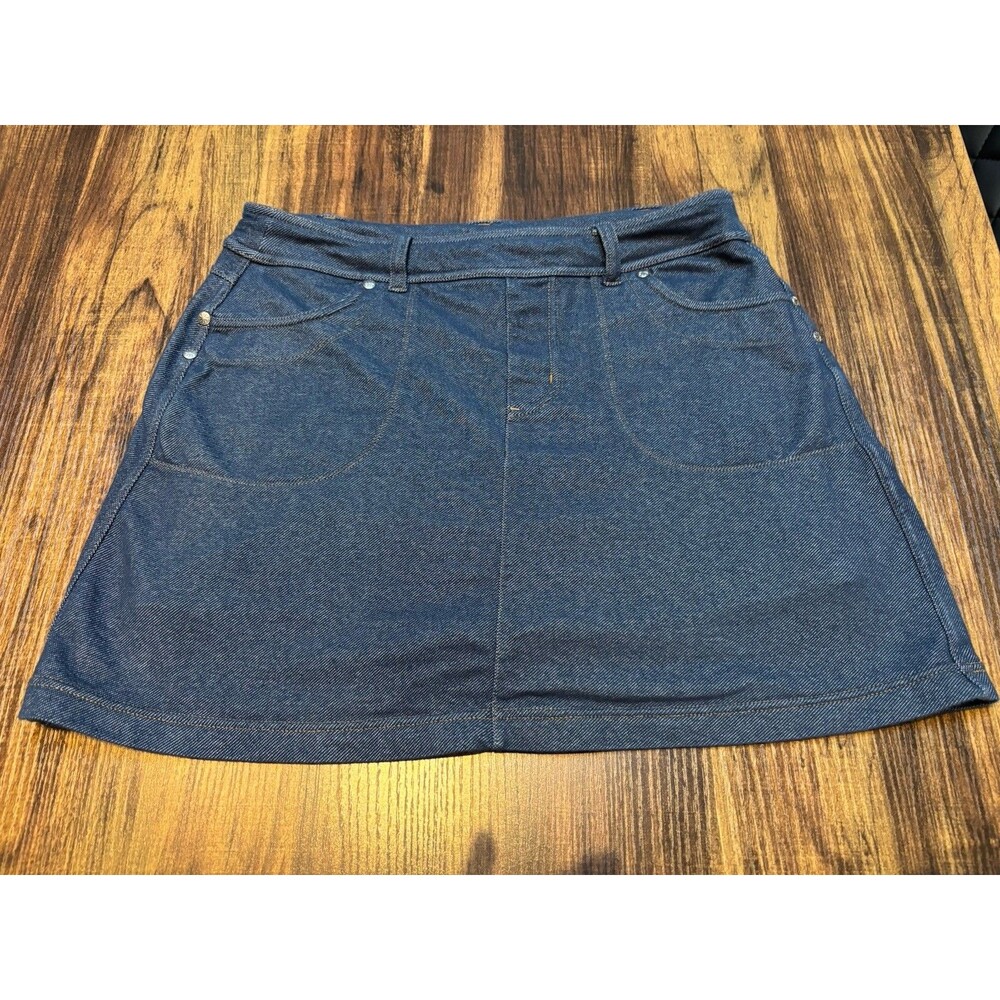 Athleta Women's Denim Bettona Skort  Above Knee Inner Shorts Skirt Small